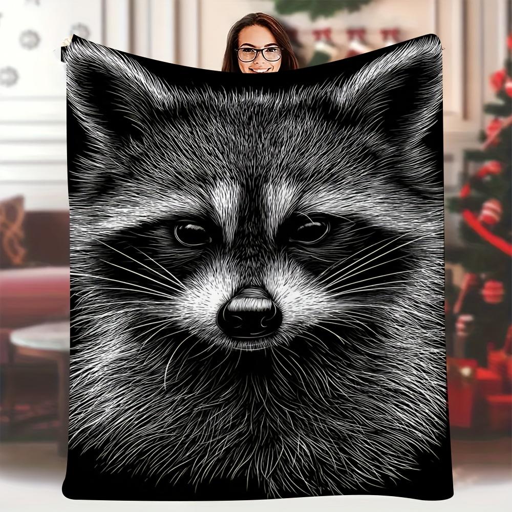 

1pc Soft Single-Sided Printed Blanket 60x80 Inch - Retro Raccoon Face Vector Design, Black & White Animal Theme, High-Thread Cou 70x100cm28x39in