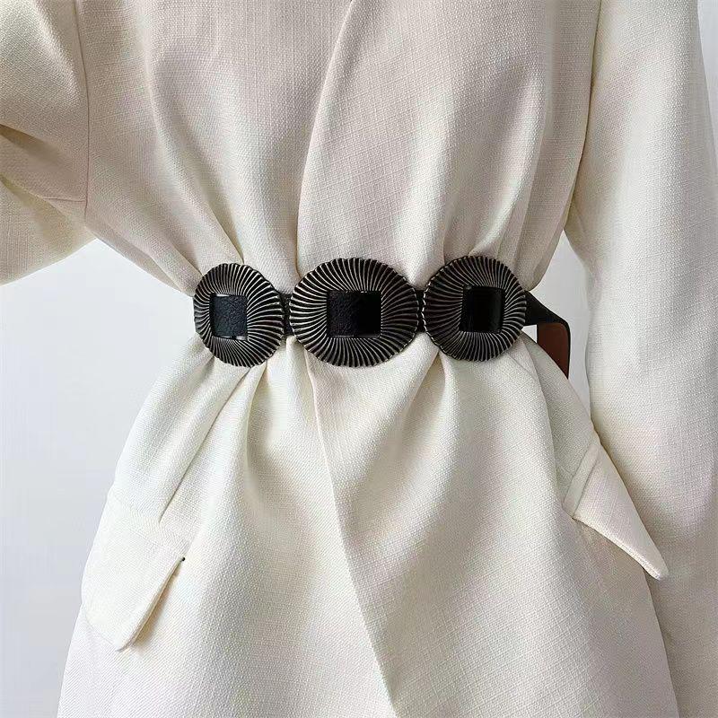 European & American Retro Ladies' Shell-Pattern PU Belt with Three Decorative Buckles