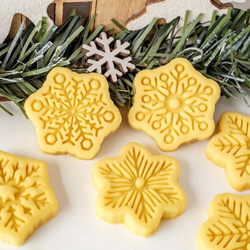 Christmas Snowflake Cookie Cutters Biscuit Mold Biscuit Fondant Cookie Stamps