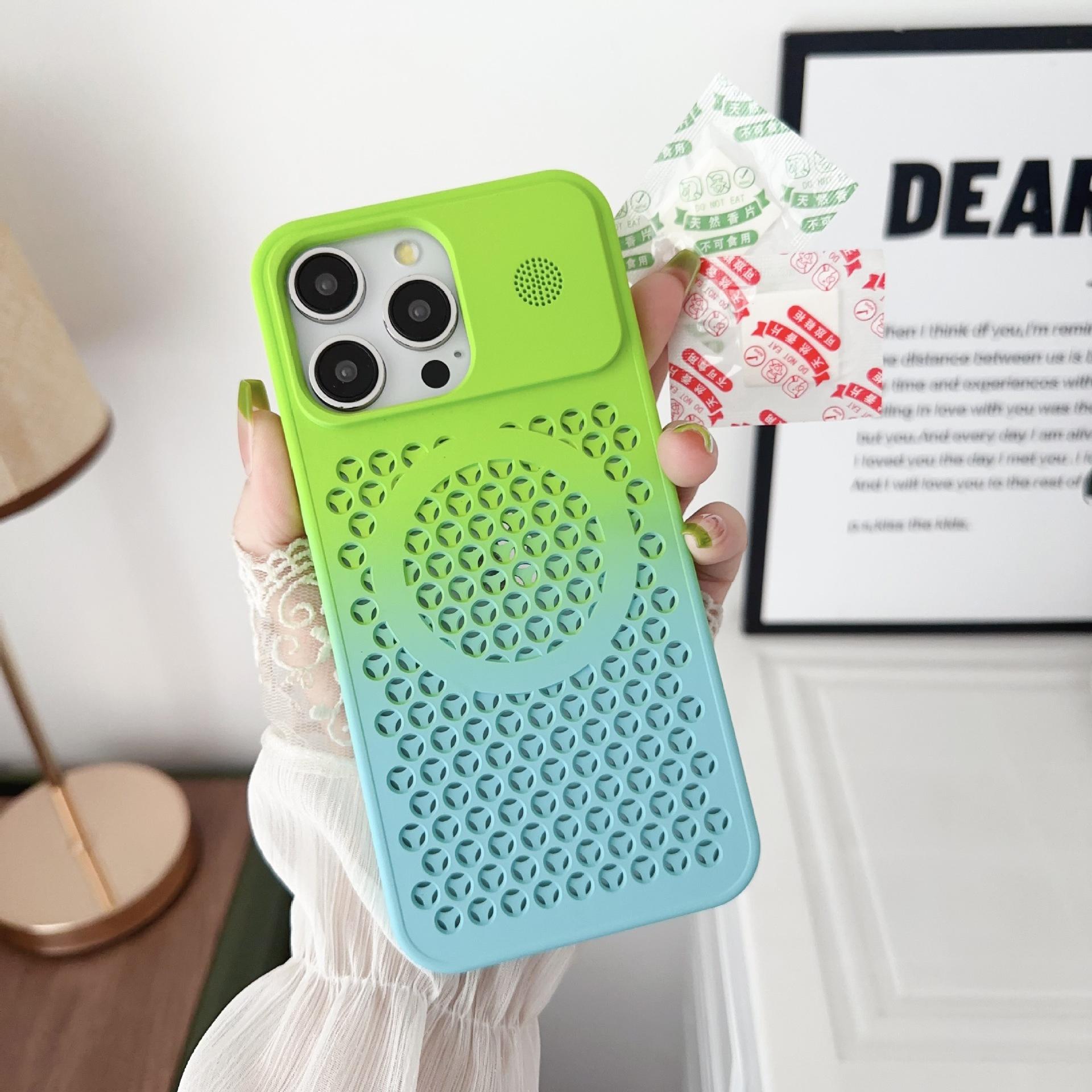 

The Aromatherapy Gradient Honeycomb Heat Dissipation Is Suitable for Apple 15ProMax Phone Cases and IPhone14 Magnetic Protective Cases Apple 12/12Pro