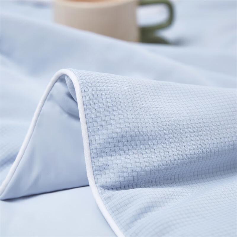 Tang Na Cool Milk Jacquard Cooling Quilt
