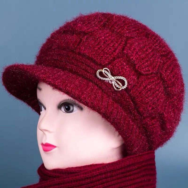 

Thickened Woolen Knitted Hat For Middle-Aged And Ly Women Outdoor Cycling Winter Cap Ear Protection Warm Hat