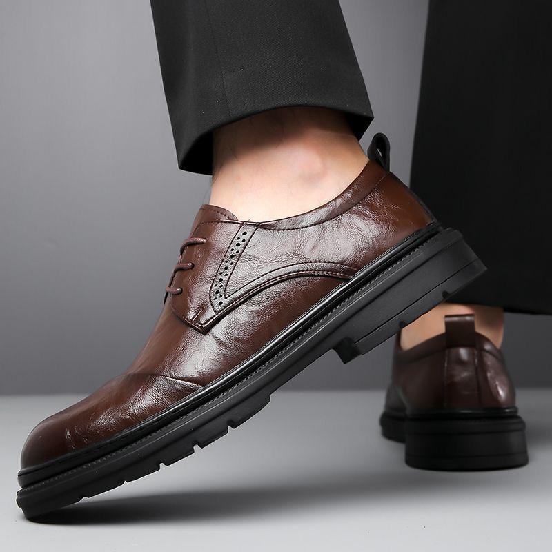 Round Toe Thick Sole Male Casual Shoe Classic Original on Sale Fashion 2025 Trend Comfortable New in Men's Leather Brogue Shoes