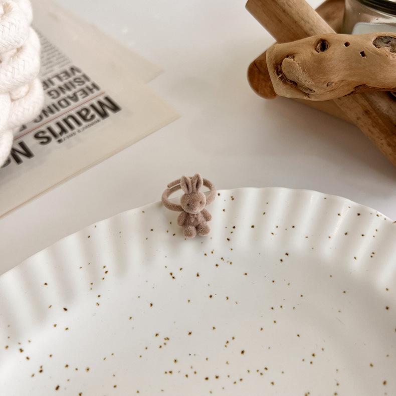 Modischer verstellbarer Retro-Partyschmuck für Damen Beflockter Ring Hase Bär Blume Geschenke