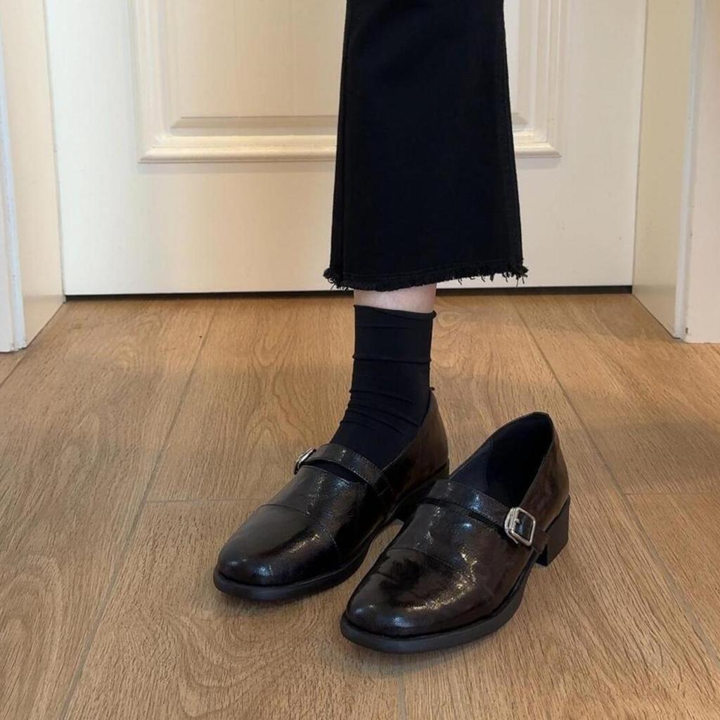 Schafsleder-Version~ Reihe Stil Retro niedriger Absatz kleine Lederschuhe Damen Ein-Pedal Gürtelschnalle Leder Slipper neue kleine einzelne Schuhe