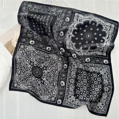 Doplňky – Šátky a šály