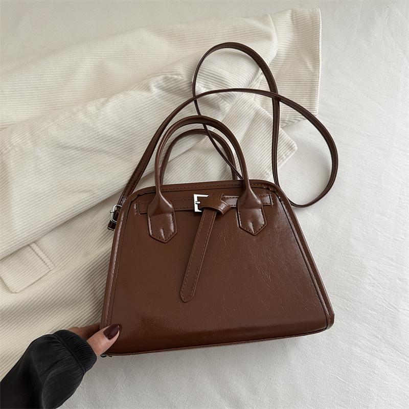 Retro Trend Small Square Bag Women's 2025 New Large-capacity Fashion Shoulder Bag Versatile Messenger Bag Shell Bag