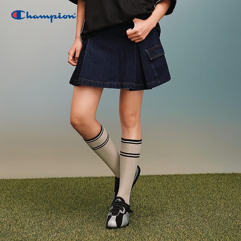 Champion Women s Pleated Denim Skirt M