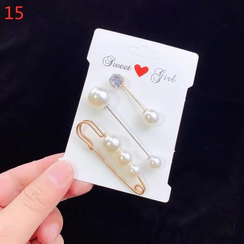 Crystal Brooches Waist Buckle Cardigan Jeans Anti-fade Brooch Pins Women Sweater Coat Anti Fall Pearls Clothes Pin Decoration