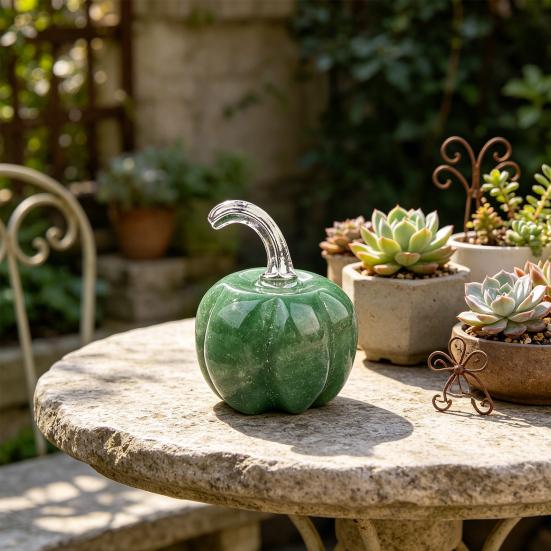 Natural Stone Pumpkin Figurine Mini Carved Gemstone Pumpkin Statue Healing Stones Ornaments for Fall Harvest Thanksgiving Halloween Home Decor