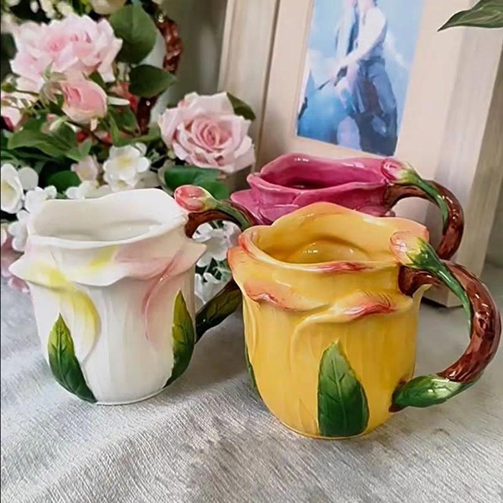 Cartoon Style Exquisite Coffee Mug Romantic Painted Rose Ceramic Coffee Mug Home Breakfast Milk Oatmeal Cup for Women Office Mug
