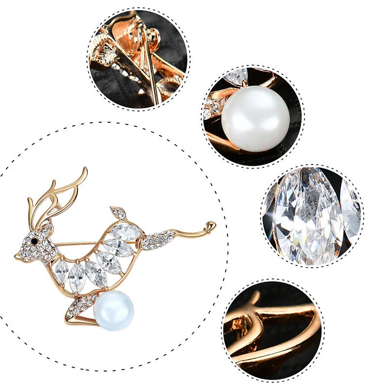 Women Girls Fashion Jewellery Refined Brooches Elk Modelling Rhinestone Trim Dress Hat Breastpin for Xmas Gift