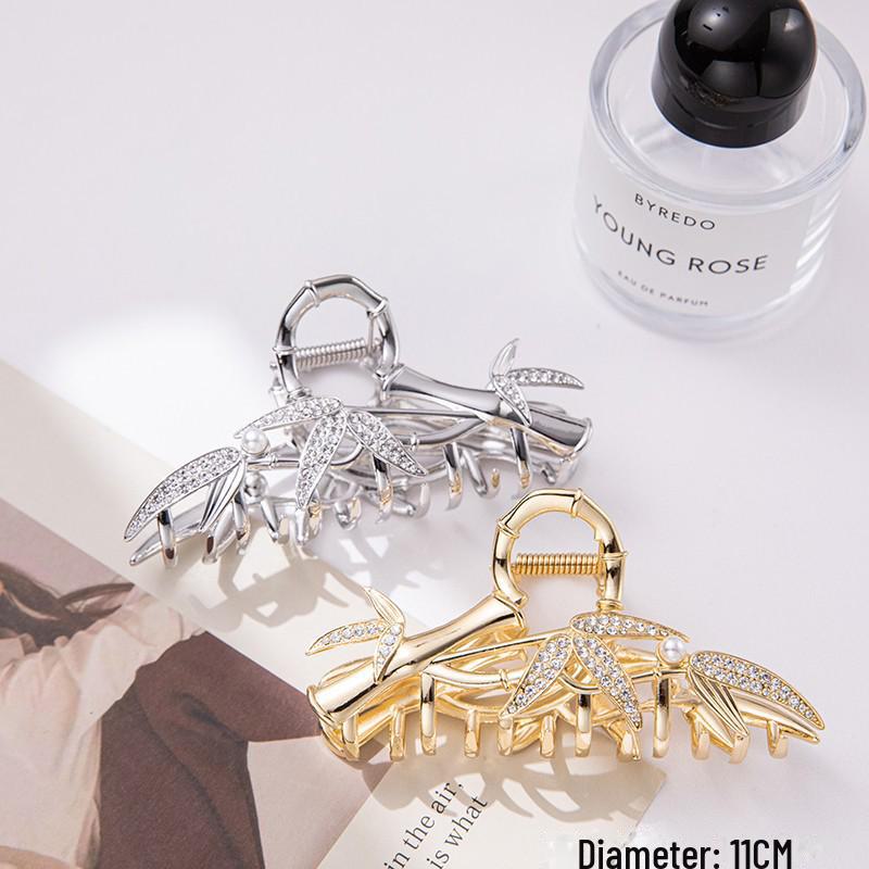 Korean Fashion Hairpin: Elegant Shark Clip for Women