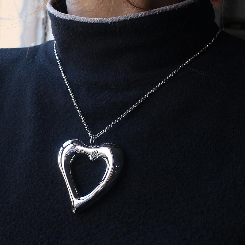 Stainless Steel Wide Big Hollow Heart Pendant Charm Rolo Chain 42mm Wide Heart Shape Necklace for Women Wedding Fashion Jewelry