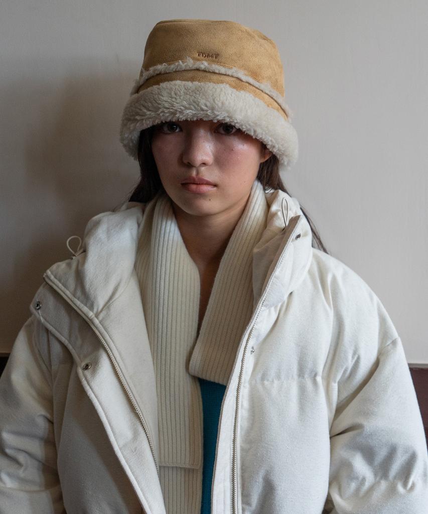 TTUDEMENT Teddy Trim Mustang Hat Beige