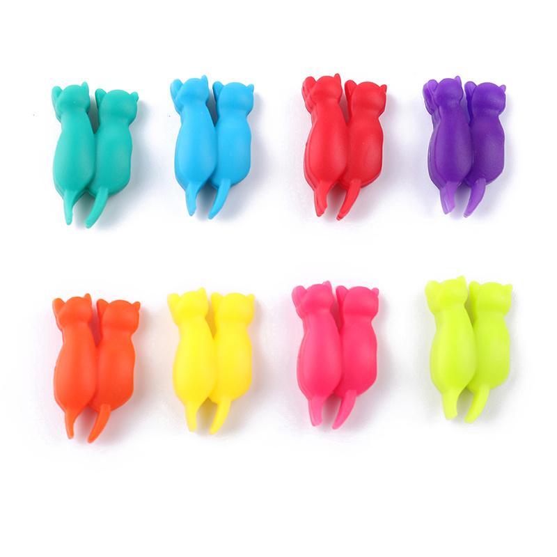 6/12pcs Wine Glass Marker Wine Charms Glasses Identifier Marker Cups Glasses Markers Silicone Glass Tongue Shape Glasses Tags