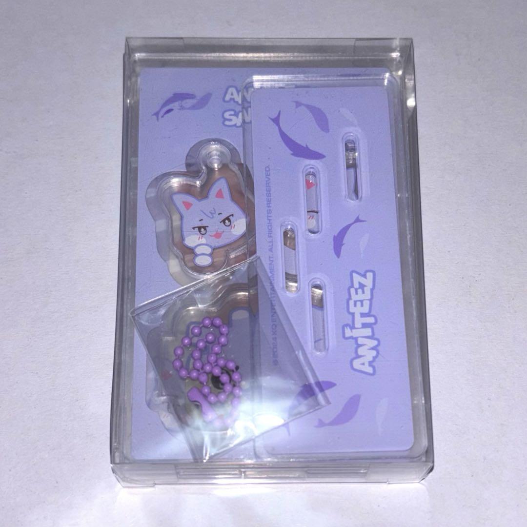 

[Б/У] Акриловая подставка ATEEZ Sandoki с торговой карточкой