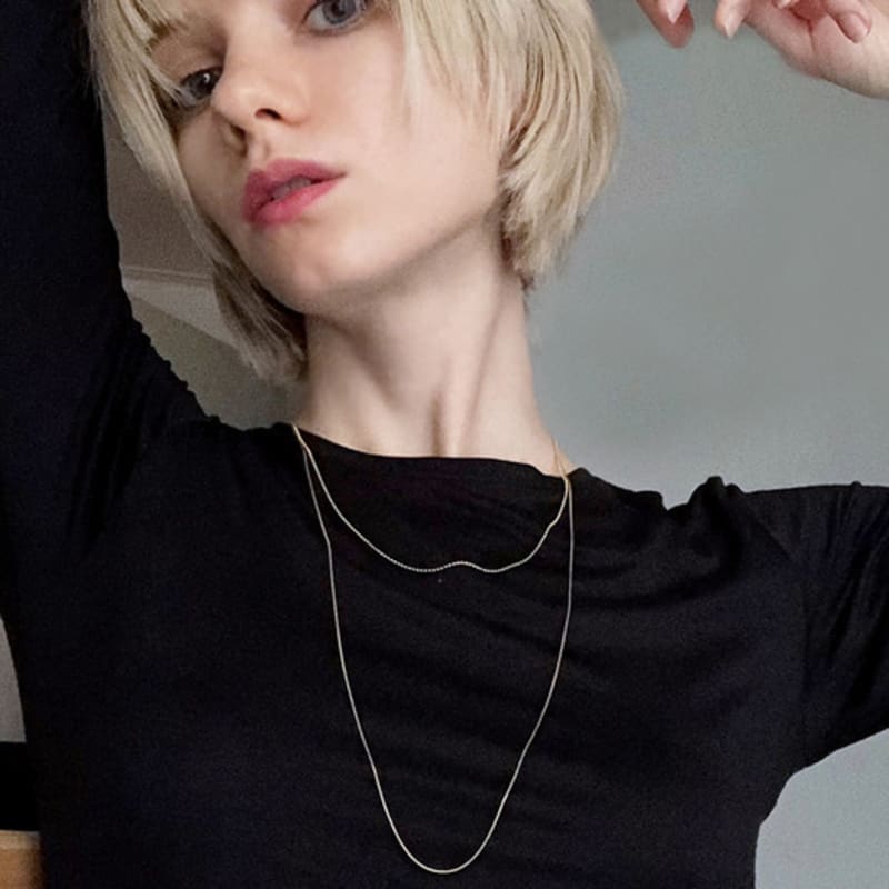 EIGHTMORE windy slim long necklace