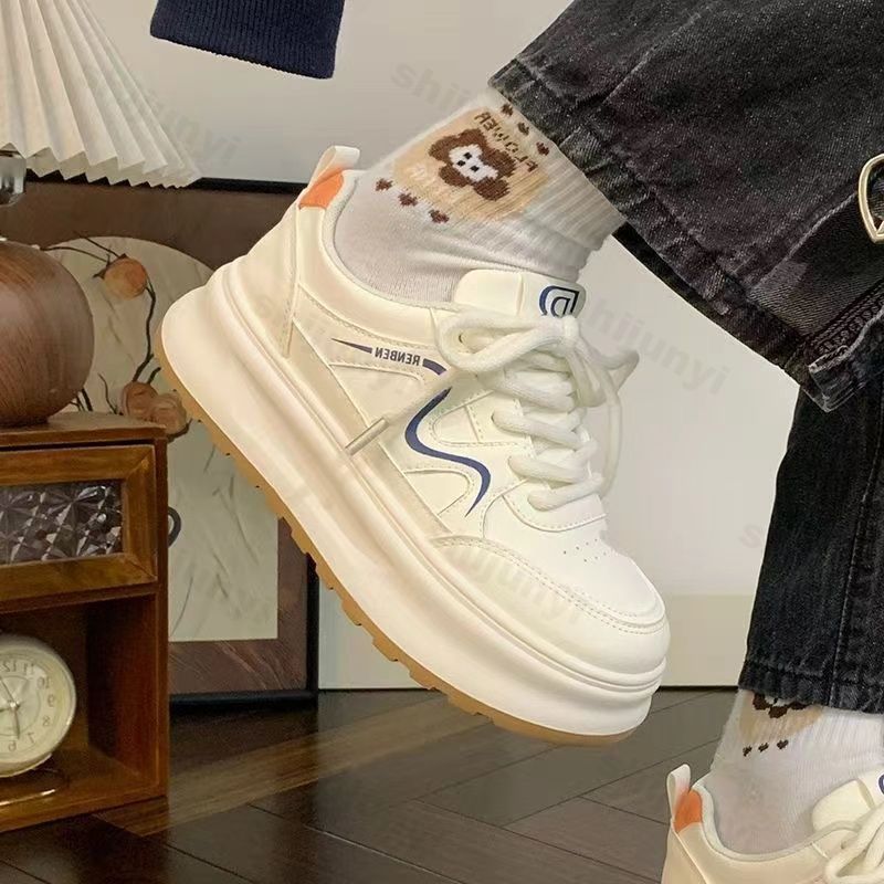 2026 new spring autumn women's casual shoes Height increase non slip platforms sneakers comfortable cross tied vulcanized shoes