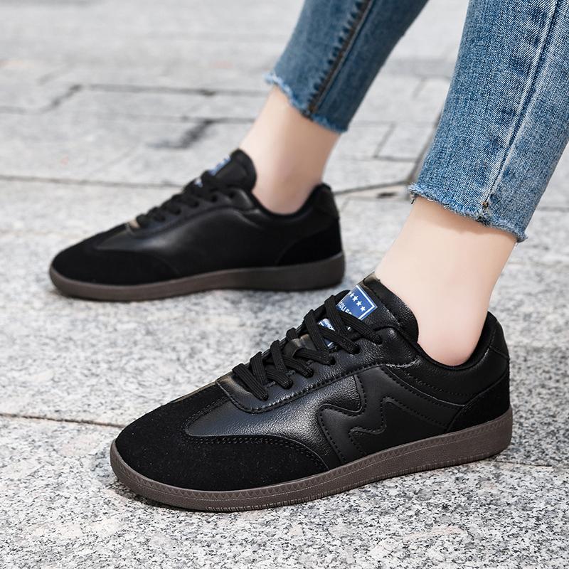 Outdoor Walking Shoes PU Leather Retro Trainers Men Women Elastic Flats Light Running Jogging Sports Shoes Traveling Shoes