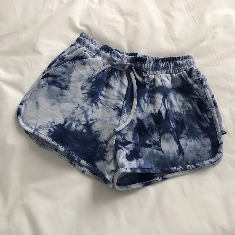Summer 2026 Women's Plus Size Tie-Dye Wide-Leg Shorts: Casual and Sporty