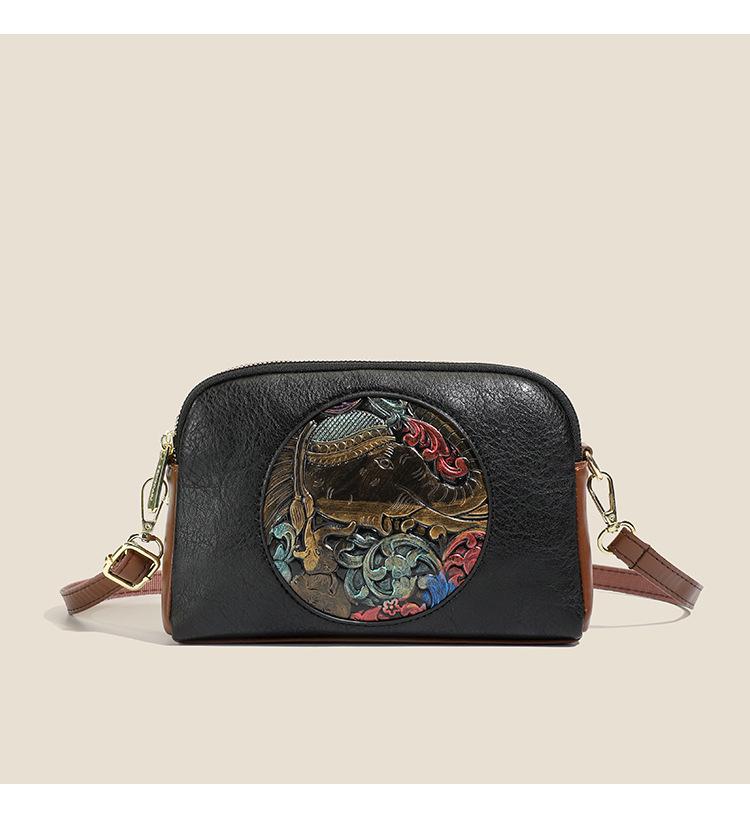 2025 Autumn Retro Minimalist Chinese-Style Handbag: Women's Trendy Small Square Crossbody Bag