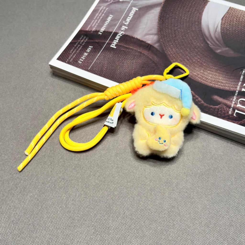Adorable Plush Lamb Keychain - Creative Animal Bag Charm & Fashionable Ornament