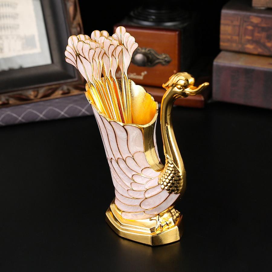 Porta cucchiai a cigno di lusso leggero europeo incastonato di diamanti, porta cigno oro e argento, ornamento decorativo a cigno, artigianato in lega