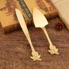 2Pcs Wedding Cake Knife and Shovel Pizza Bread Knife Wedding Supplies Cake Knife Triangle Bread Shovel Baking Tools