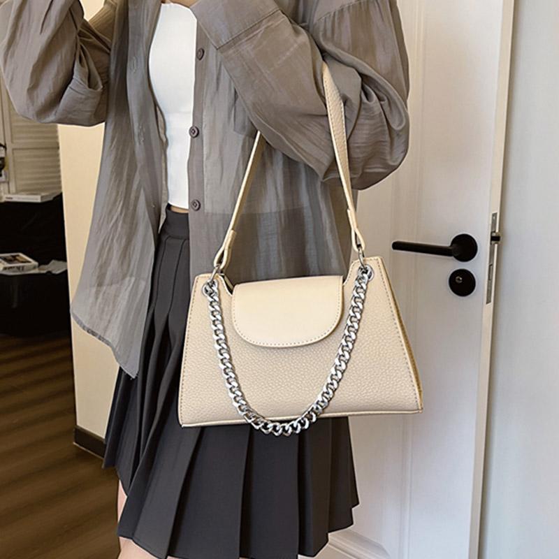 French Luxury Chain Underarm Bag for Women  Autumn New Texture PU Handbags Versatile Commute Female Crossbody Bags