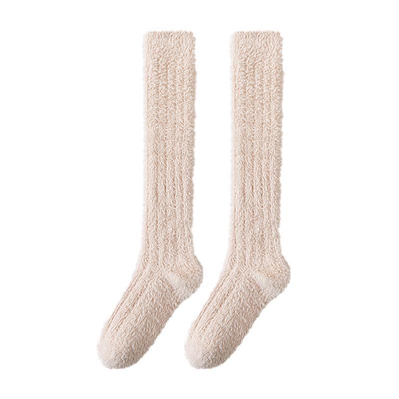 Women's Coral Fleece Calf Socks: Thick, Velvet, Non-Shedding, Warm Sleep Socks for Autumn & Winter.