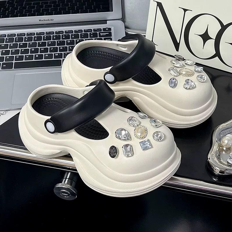 Thick-soled hole shoes women's 2025 new summer outer wear wedding dress artifact heightened heel non-slip sand sandals slippers