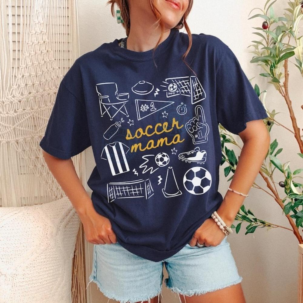 Soccer Mama T-Shirt Soccer Season SHirt Game Day Graphic Tee Sports Mom Shirt Womens Sports Doodle Tshirt High Quality Cotton XL