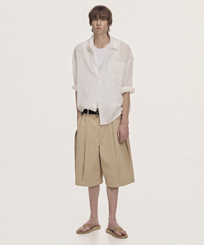 TAKEASY Deep Tuck Cotton Bermuda Shorts (Dark Beige)