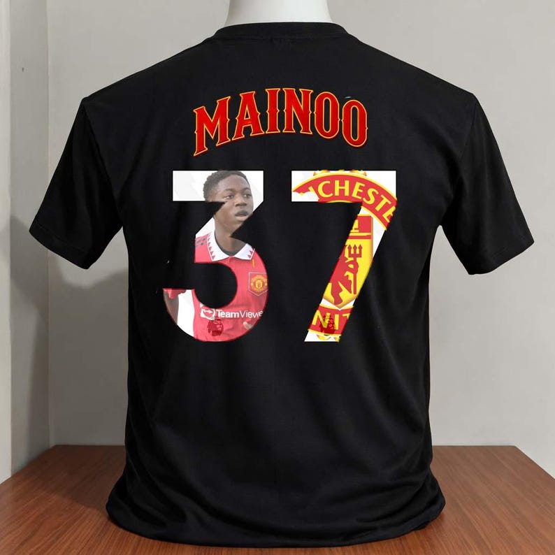 kobbie mainoo manchester united cartoon shirt graphic number black color L