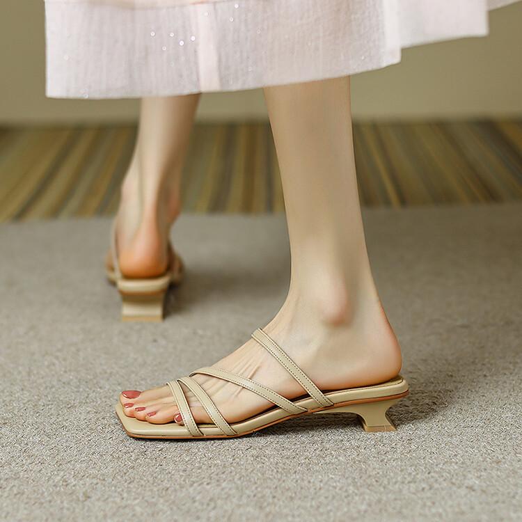 

Маленькие каблуки, низкие каблуки, модные босоножки, мягкая кожа, ниша, премиум, классные тапочки, французский ремешок 39 абрикосовый