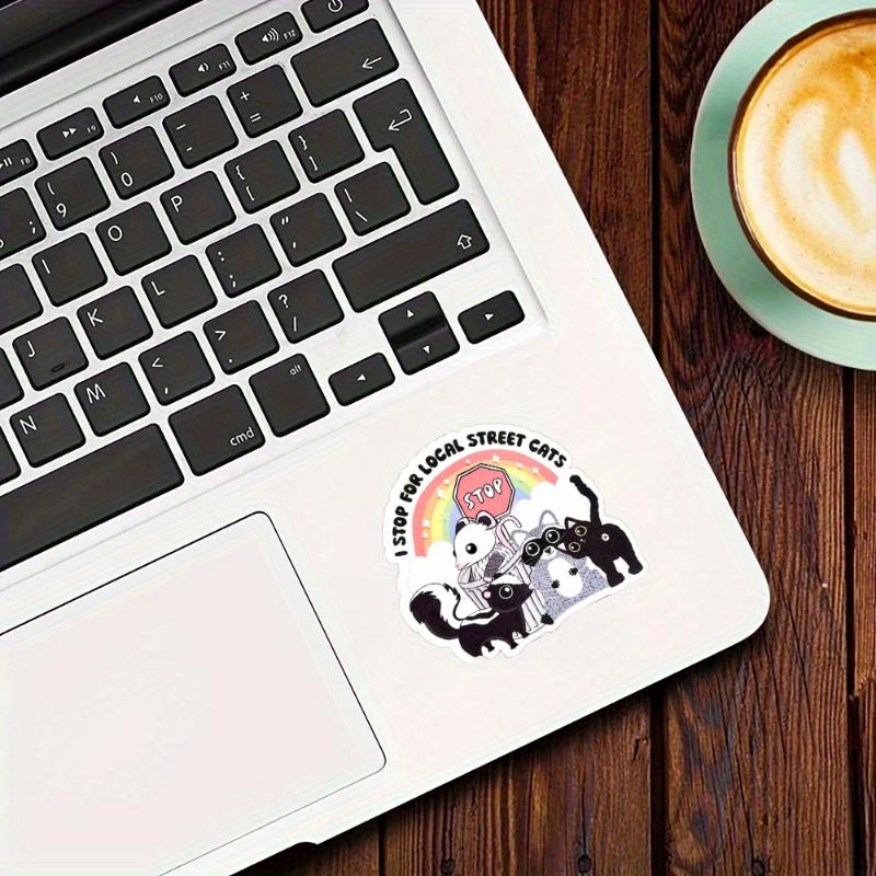 

Водонепроницаемая наклейка «Я останавливаюсь для местных уличных кошек», забавные модные наклейки, подарки в виде енотов, нарисованное от руки искусство, мусорная панда, животные, любитель животных 5pc