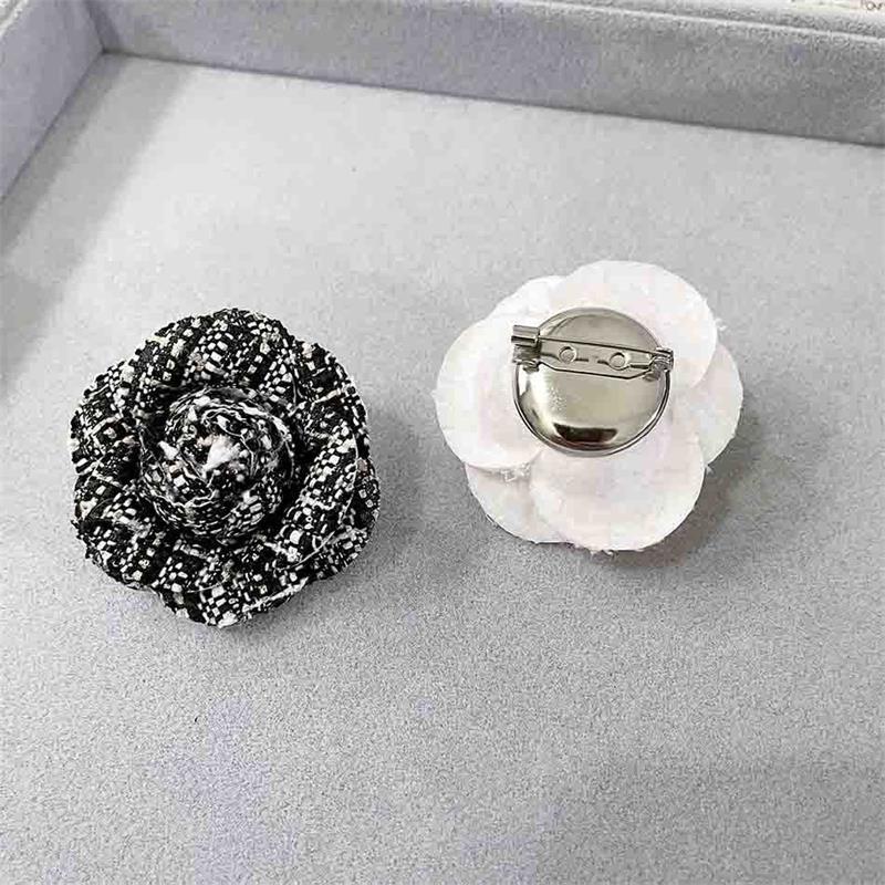 Camellia Houndstooth Brooch All-Season Fabric Mourning Funeral Corsage Pin High-End Elegant Clothes Bag Scarf Accessories Brooch