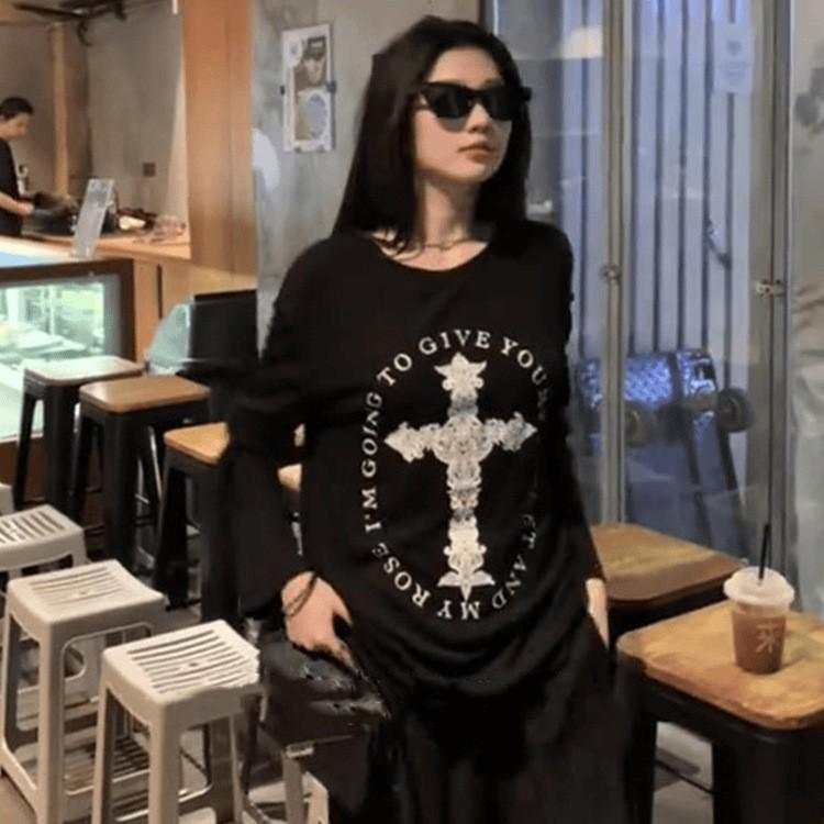 

Белая женская летняя футболка-кардиган с длинным рукавом и принтом для защиты от солнца XL (115-130 jin) чёрный