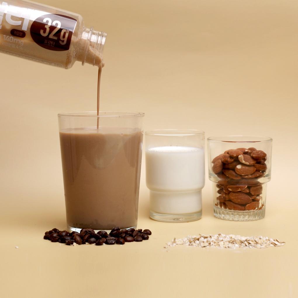 [20-pack Coffee Flavored PET] Syncombine Proteiner Protein Shake Meal Replacement