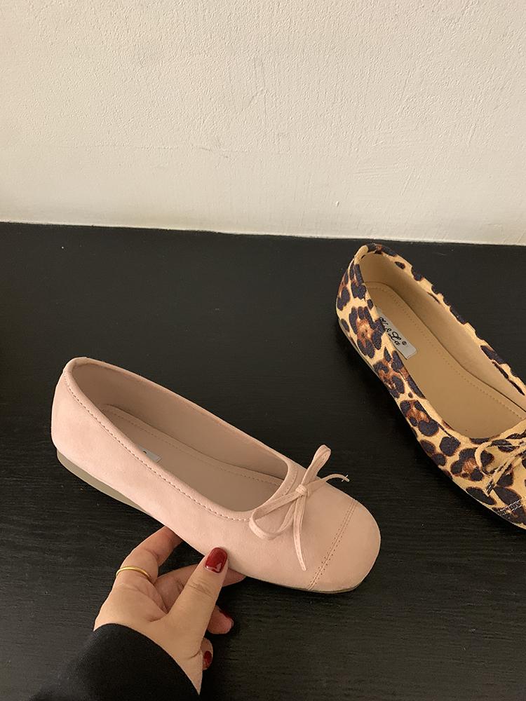 

Мода 2025Мягкий Женский Шелк Мода Неглубокие Женские Балетки С Обувью Слайды Круглый Носок Обувь Слипоны Женские Балетки 35 розовый