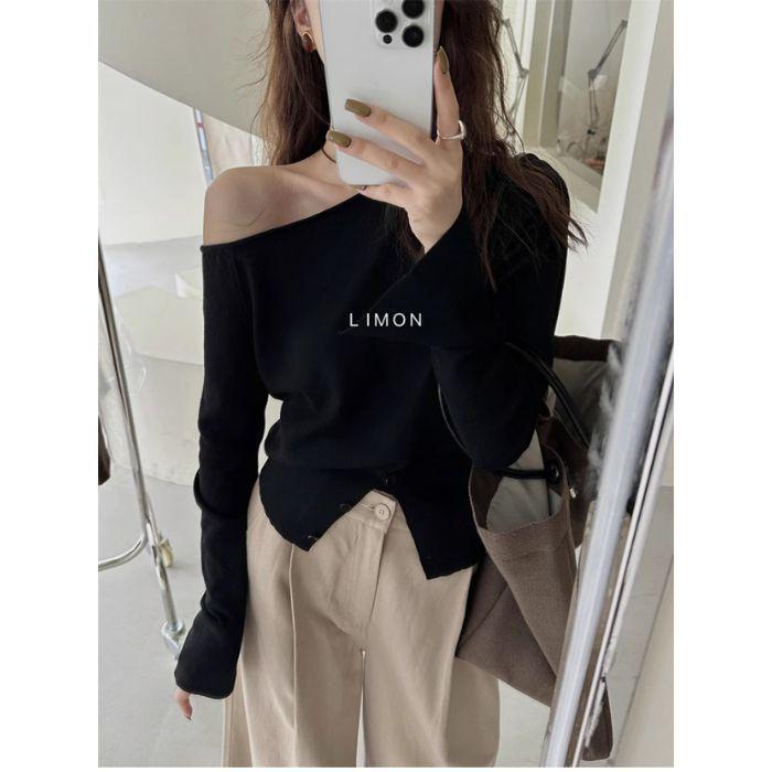 

Дизайнерский вязаный топ с открытыми плечами и косым вырезом - Женский осенне-зимний приталенный с разрезом и длинным рукавом One Size чёрный