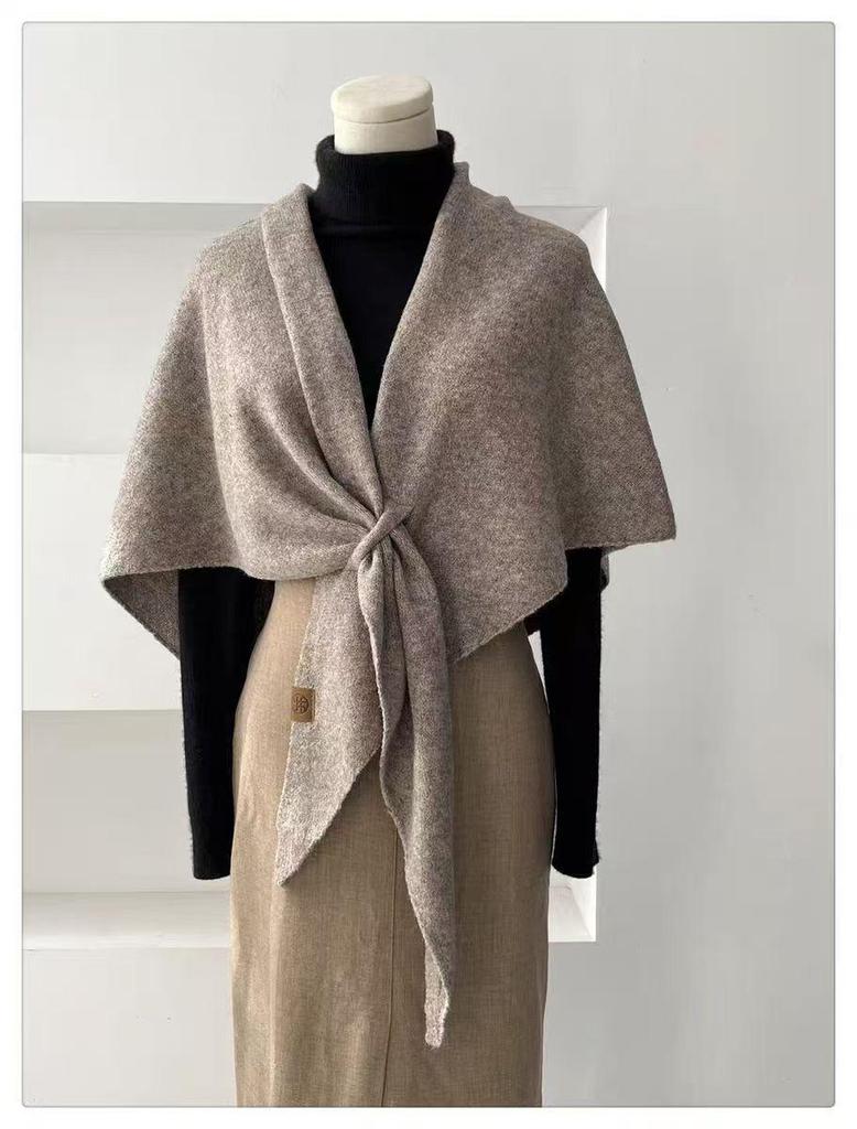 Wool Blend Cross-Knit Triangle Shawl: Women's Versatile Fashion Outerwear