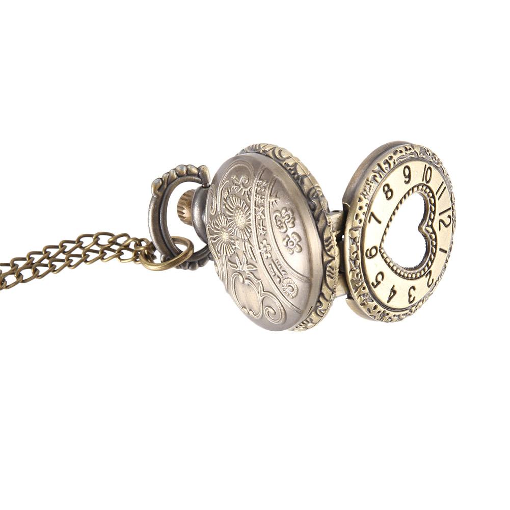 Vintage Pocket Watch Bronze Color Quartz Watch Cool Chain Hollow Love Heart Watches Necklace Pendant Gifts For Women Man