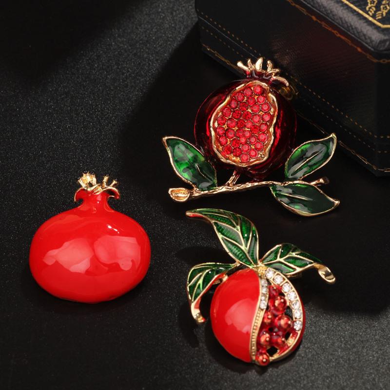 Elegant Enamel Pomegranate Brooch with Rhinestones, Stylish Unisex Pin, Perfect Gift for Friends & Daily Wear
