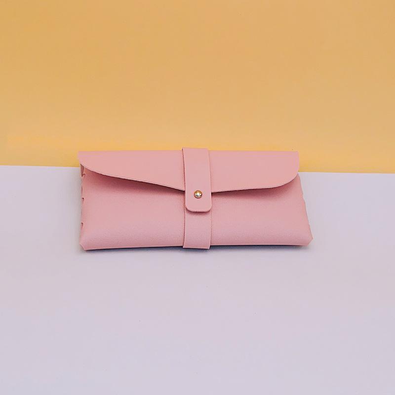 Minimalistisches Retro-Leder-Brillenetui - Tragbarer und schützender Sonnenbrillenbeutel.