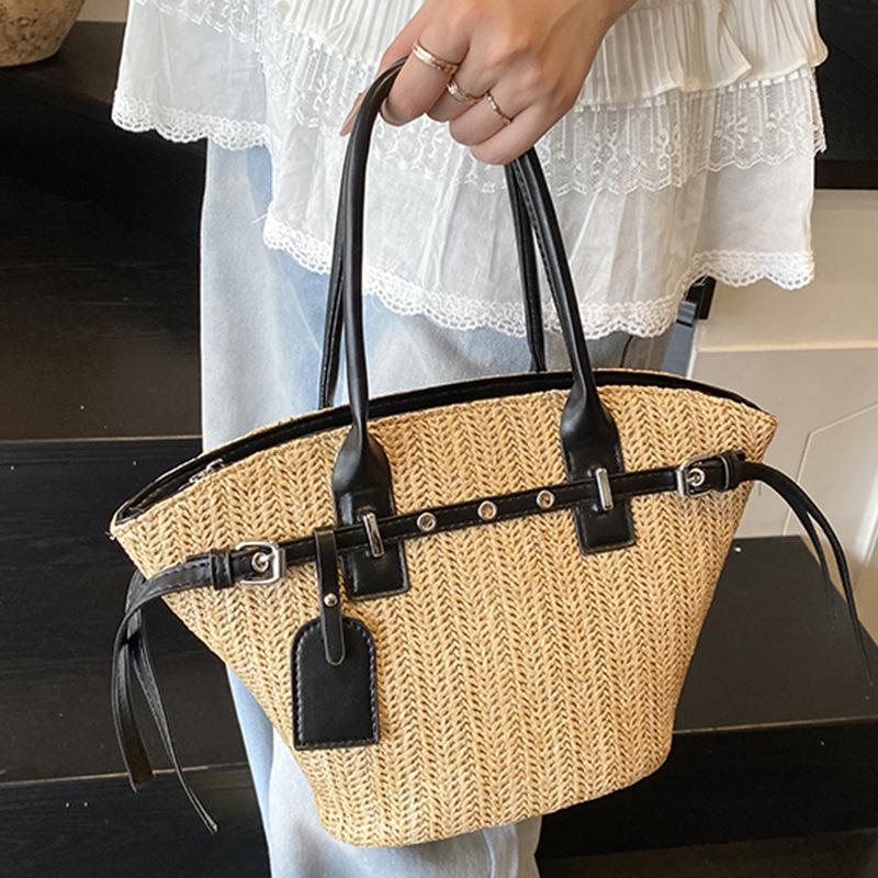 Straw Large-capacity Portable Bucket Bag Female 2025 New Foreign Style Personalized Belt Buckle Holiday Wind Beach Bag Tide