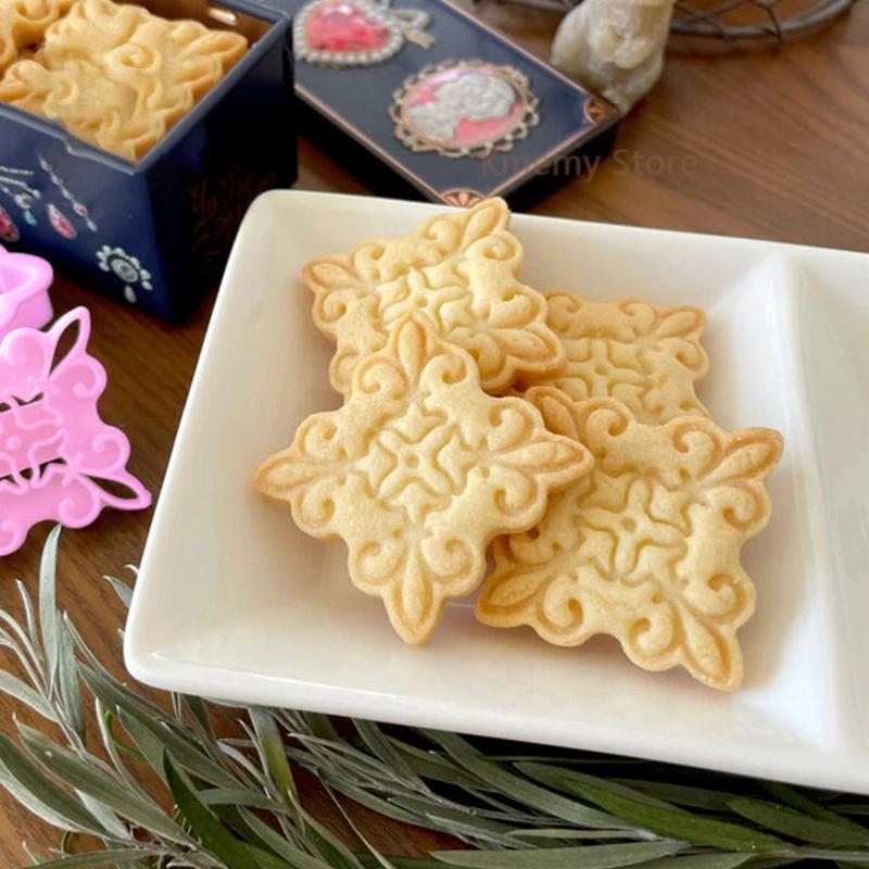 Classic Retro Pattern Biscuit Mold Lace Heart Round Rectangle Butter Cookie Cutter Homemade 3D Embossed Press Die Baking Tools