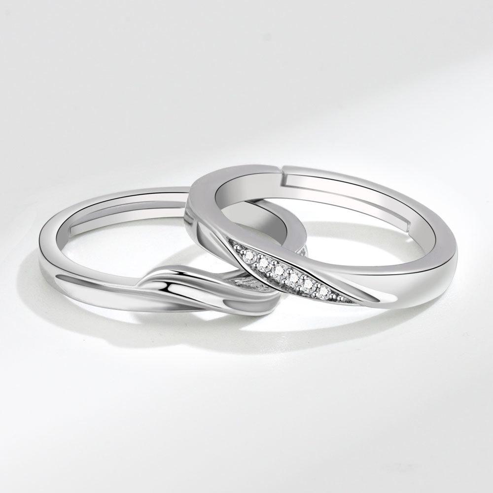 Light Luxury Mobius Strip Couple Rings Open Design Love Token Simple Fashion Men And Women Jewelry