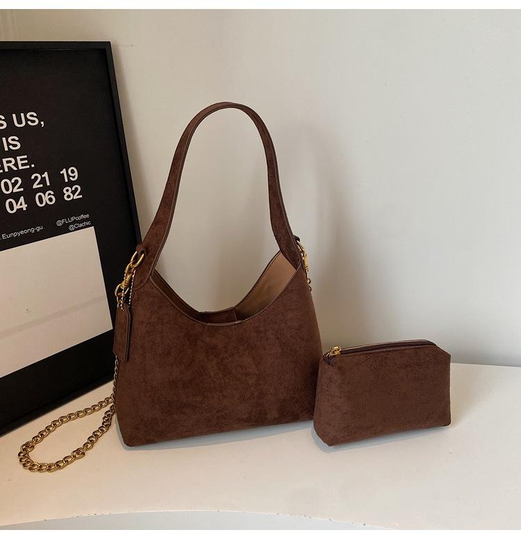 Large Capacity Suede Tote Bag Women's 2025 New Autumn and Winter Shoulder Crossbody Retro Niche Underarm Bag